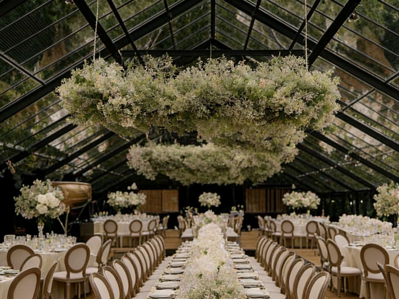 Vintage Manor Style Sunroom, Fully Transparent Glass Structure, Modern Light Luxury Sunroom